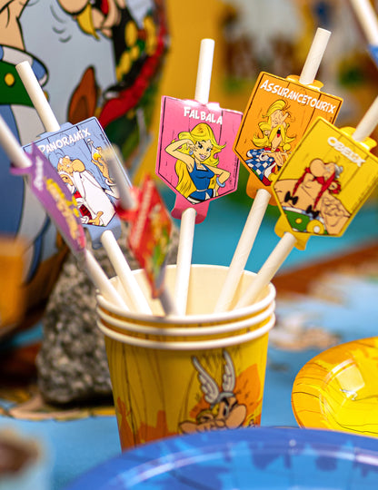 8 Картонени сламки Asterix