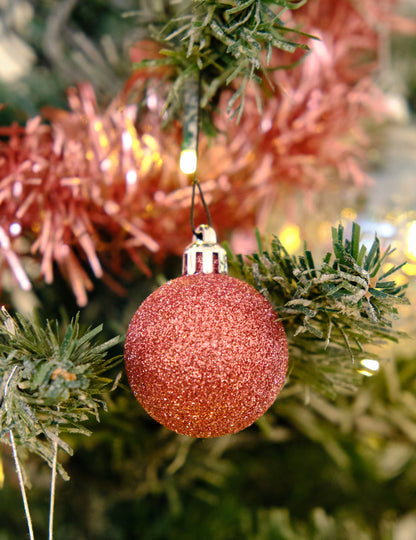 9 коледни топки от розово злато 6 cm