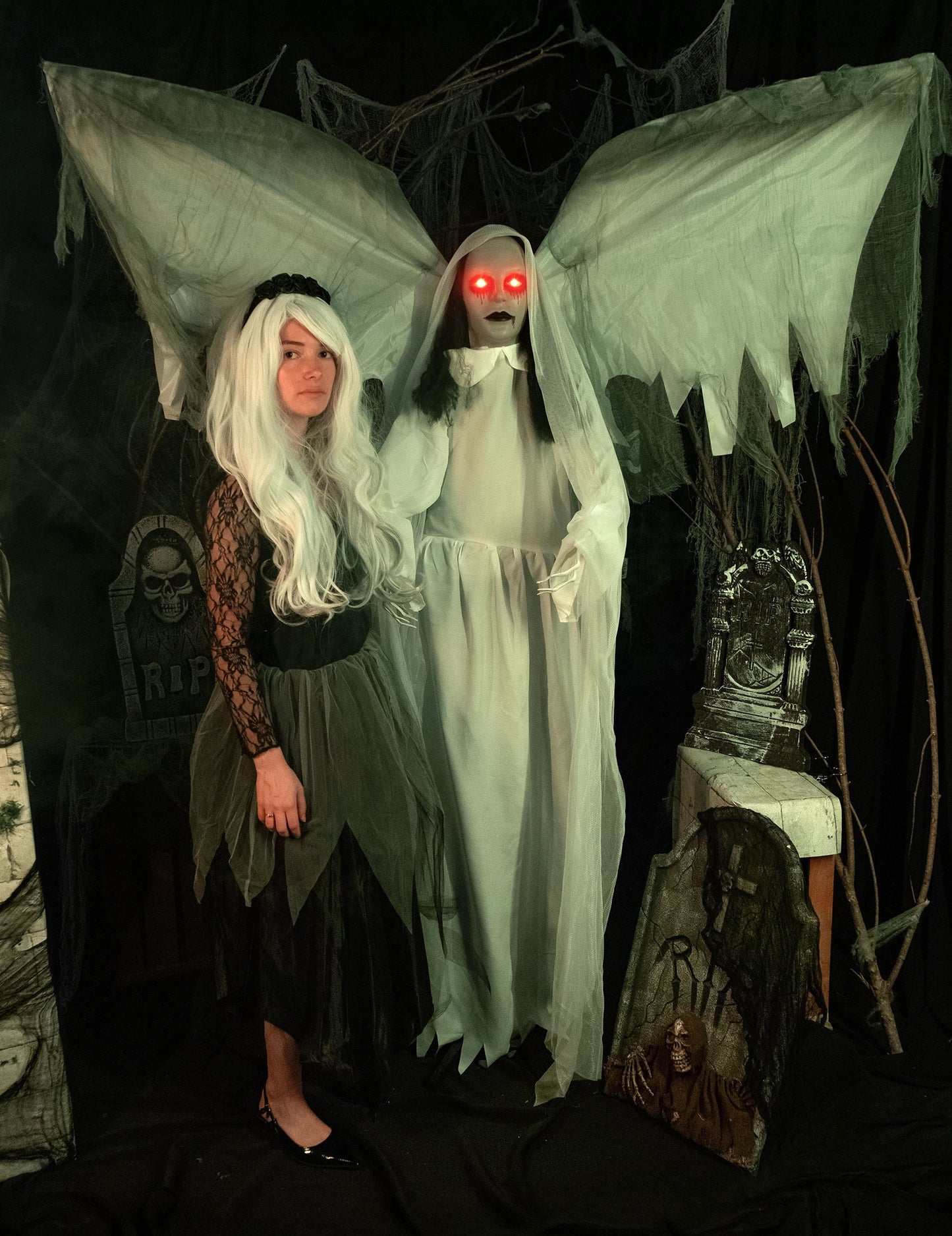 Анимиран паднал ангел 170 cm