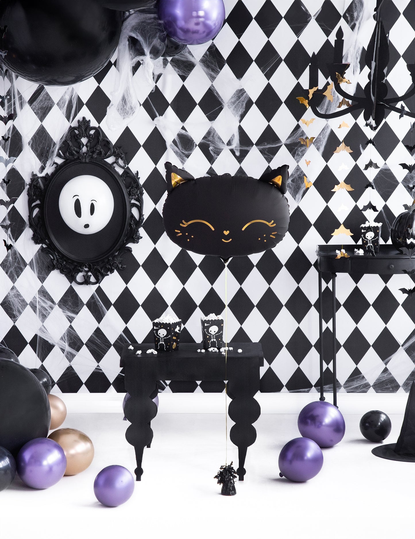 Черна котешка алуминиев балон 48 х 36 см