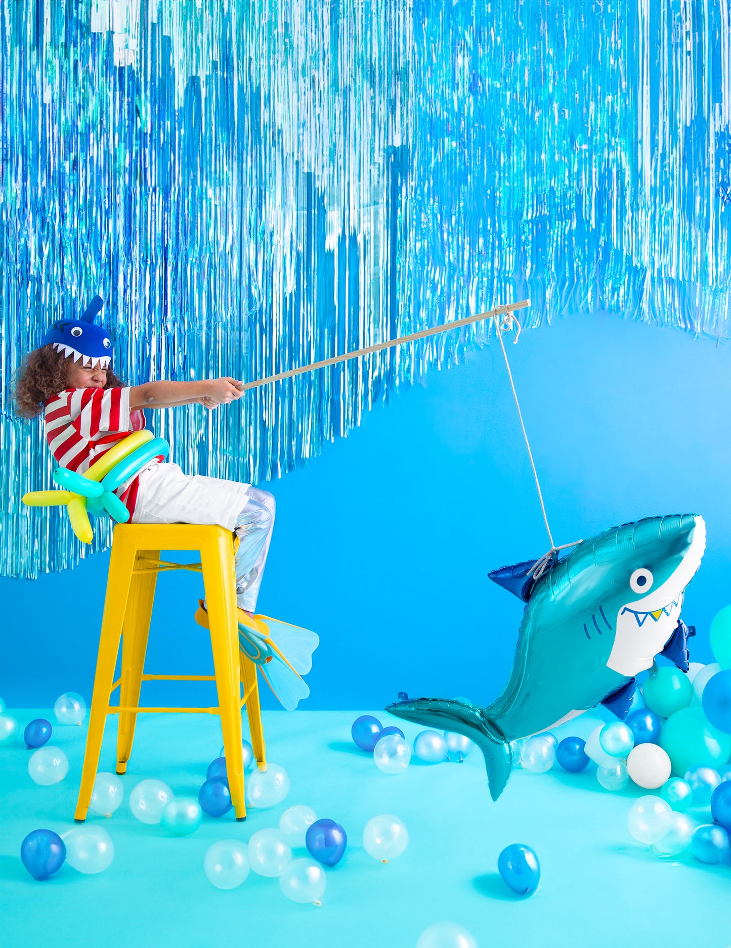 Фолиева топка Акула 102 x 62 cm за рождения ден на океана