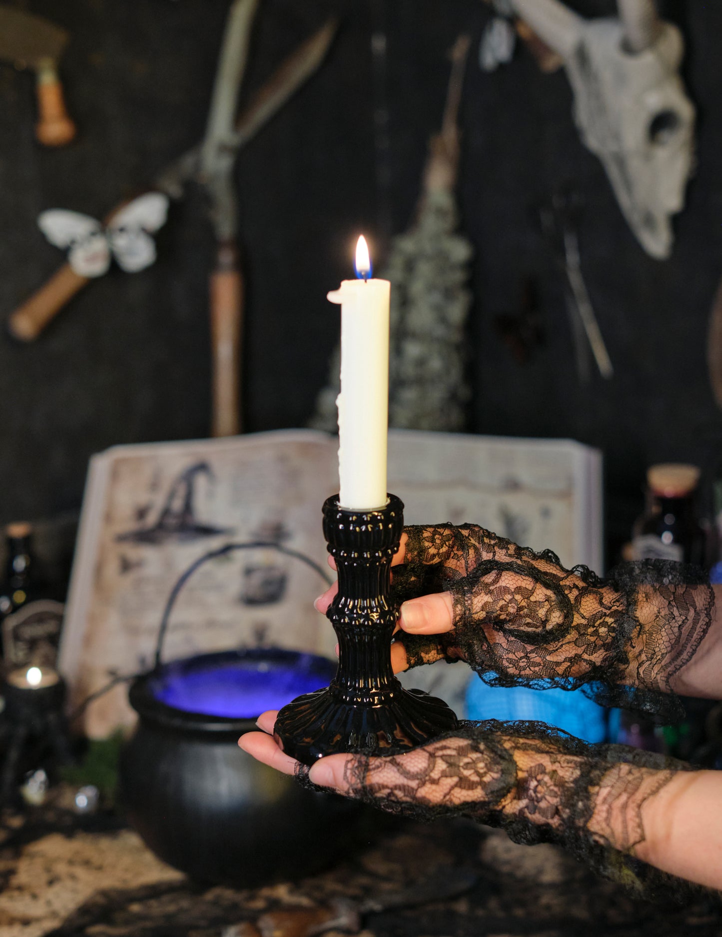 Притежател на свещи от черно стъкло 12 cm