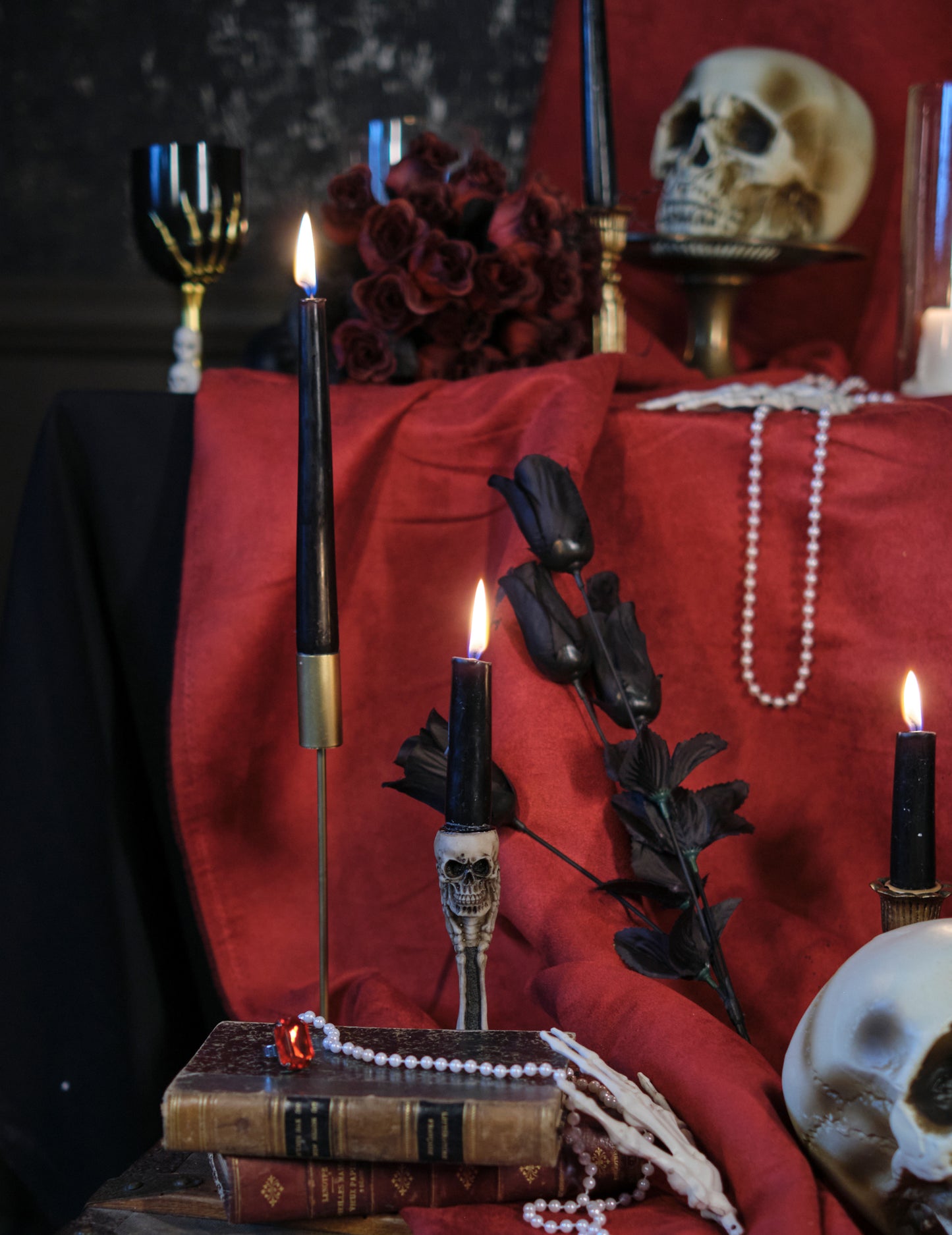 Притежател на свещи за кости и черепи 12.5 cm