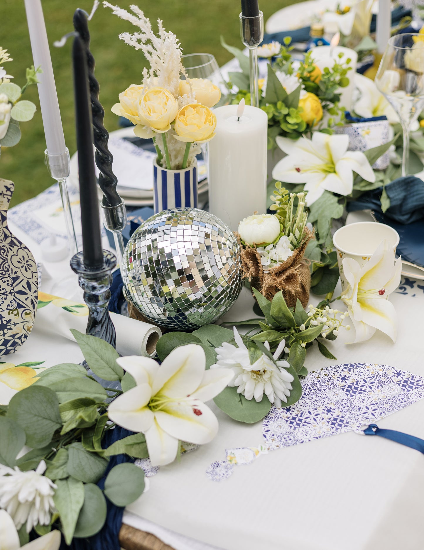 Висяща огледална стъклена диско топка, сребриста, 16 см, подреждаща се, диско декорация