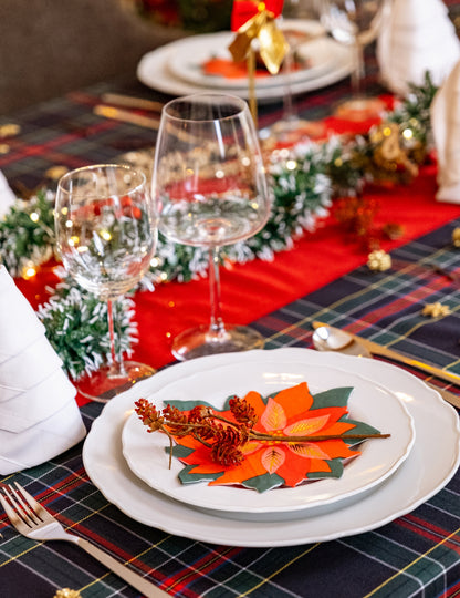 Клонка с червени бляскави шишарки 23 cm 