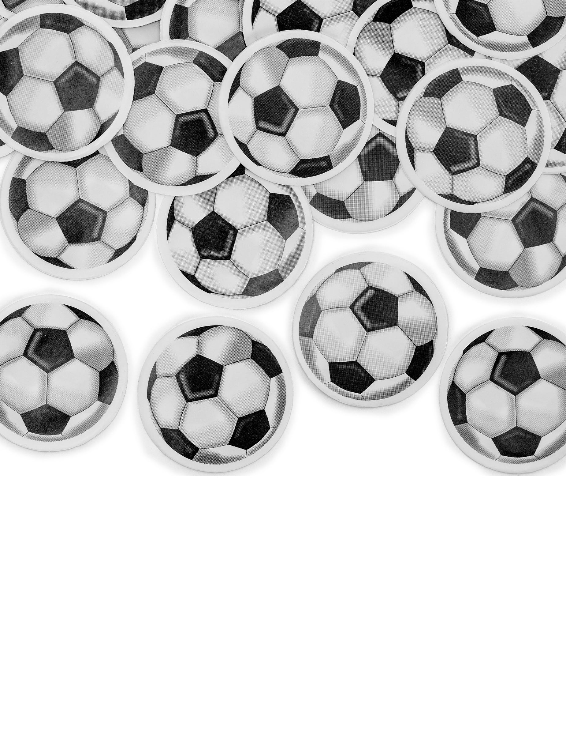 Gros plan sur les confettis en forme de ballons du canon à confettis ballon de foot