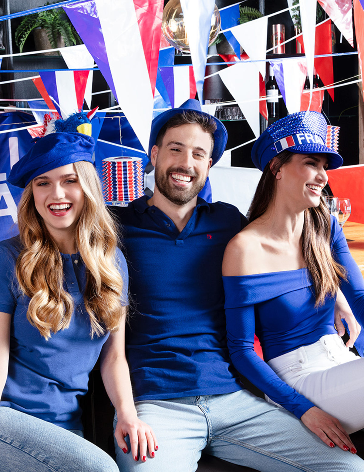 Mise en situation de la casquette à strass France