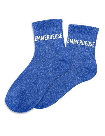 Блестящи чорапи, досадна жена