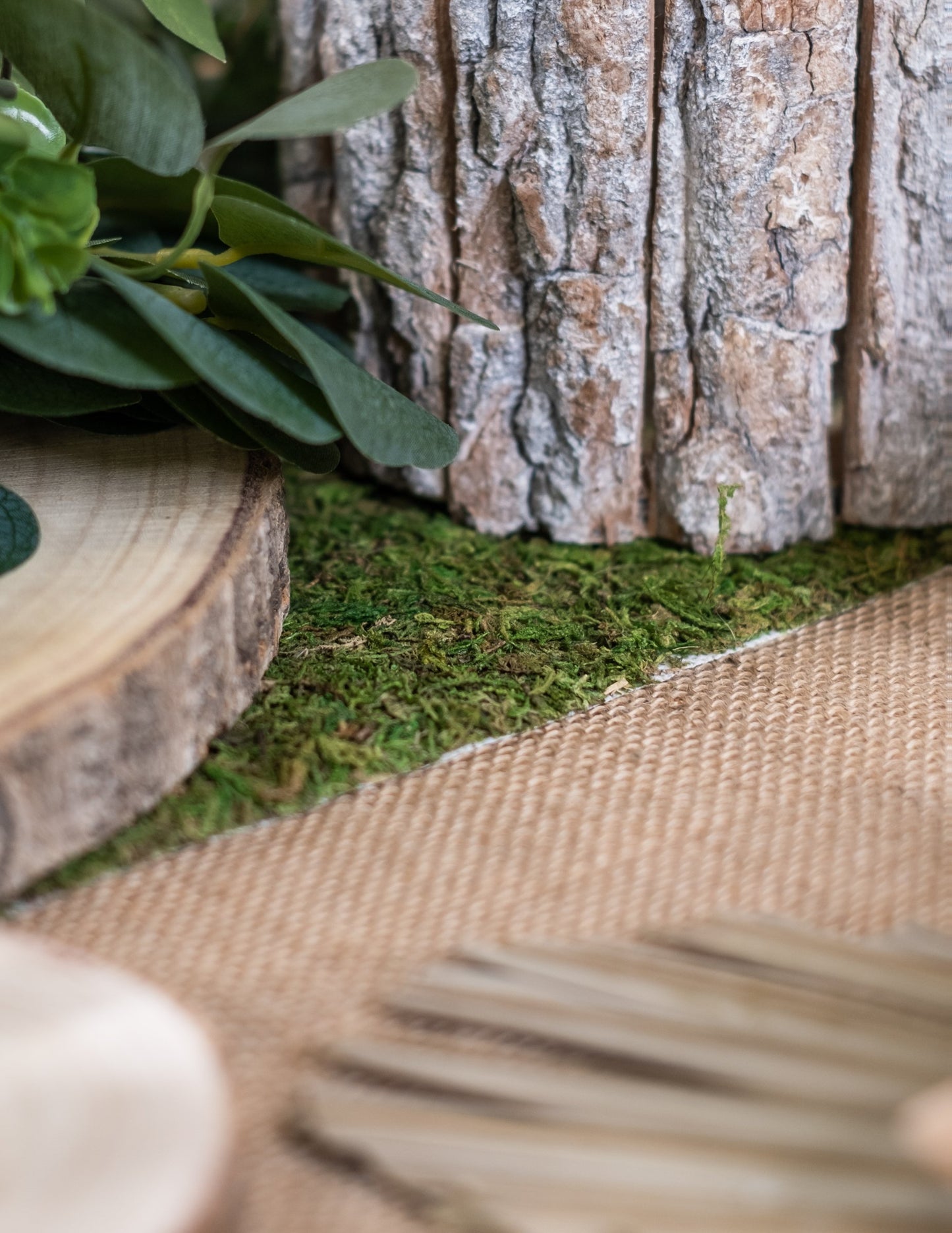 Пътека за маса от естествен мъх 30 cm x 2 м за сватба