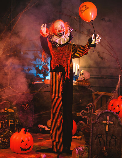 Mise en situation dans un décor d'Halloween du clown maléfique animé sur pied