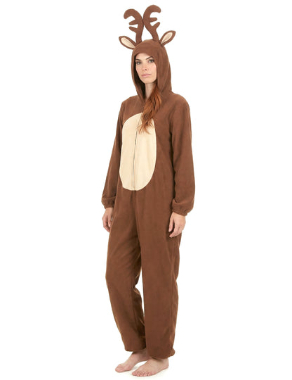 Жена на елени качулка