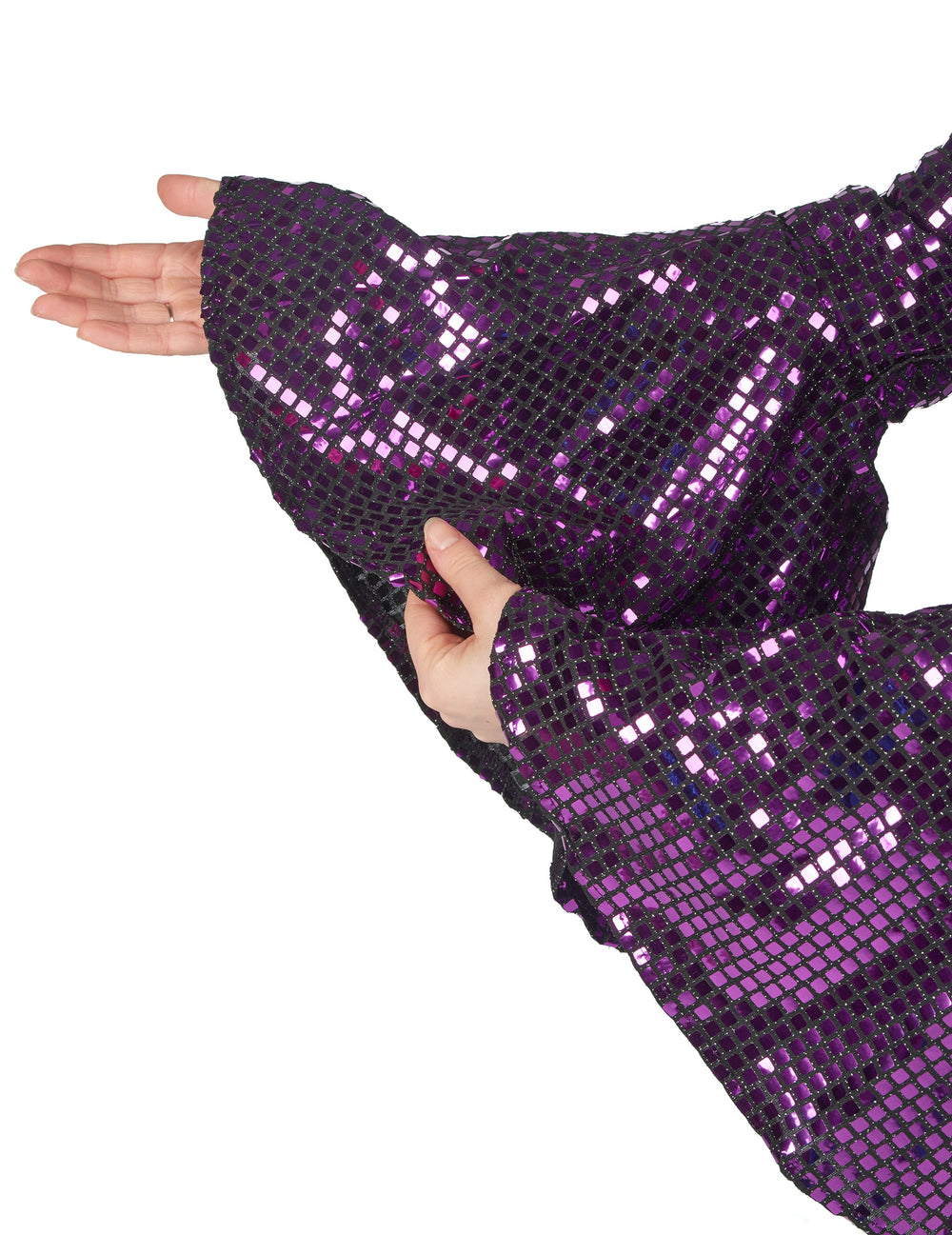 Gros plan sur les sequins de la combinaison disco pour femme violette