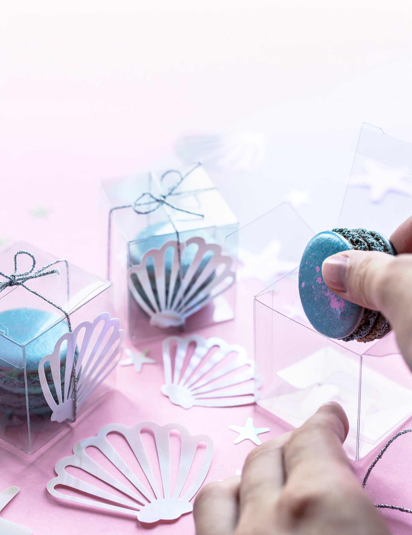 Преливащи се настолни конфети с раковини и морски звезди 23 г