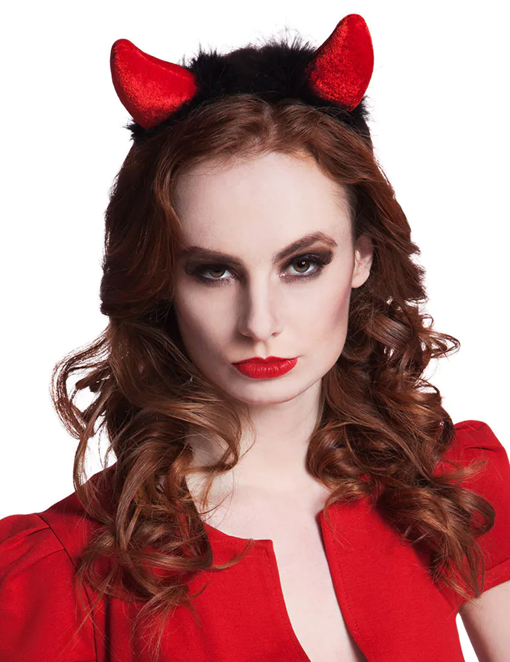 Gros plan des cornes de diable pour adulte