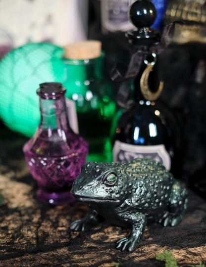 Иридисцентна зелена пластмасова жаба 12,5 cm