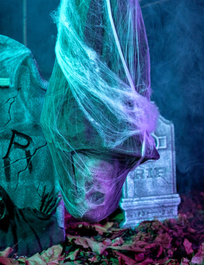 Décoration à suspendre cocon corps pour Halloween blanc avec crâne et toiles d'araignée