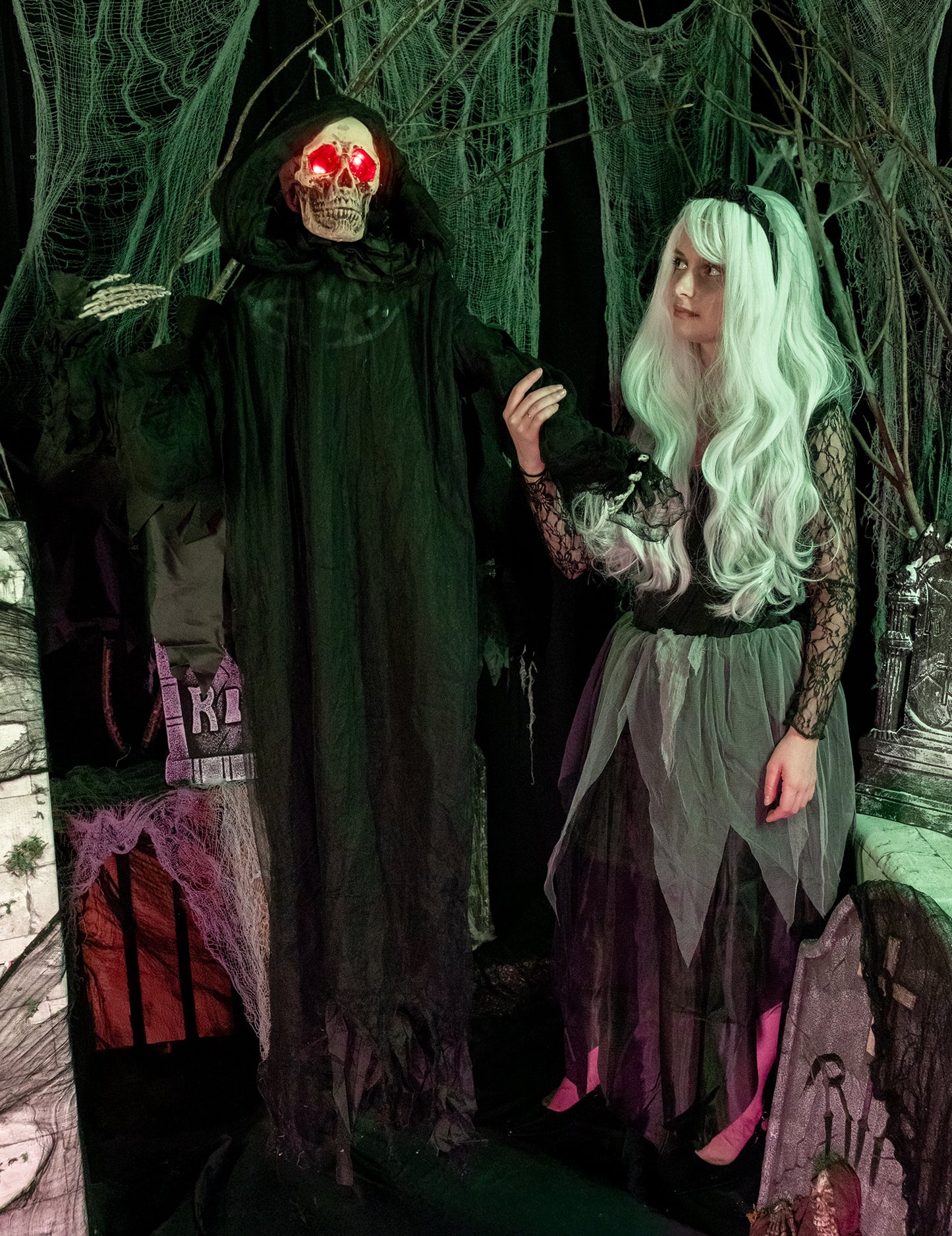 Анимиран звук и светлинна украса замаян демон 165 cm