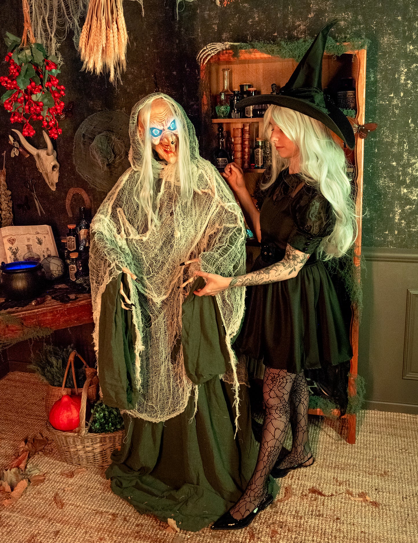 Анимирана вещица на звук и светлинна декорация Andromeda 153 cm