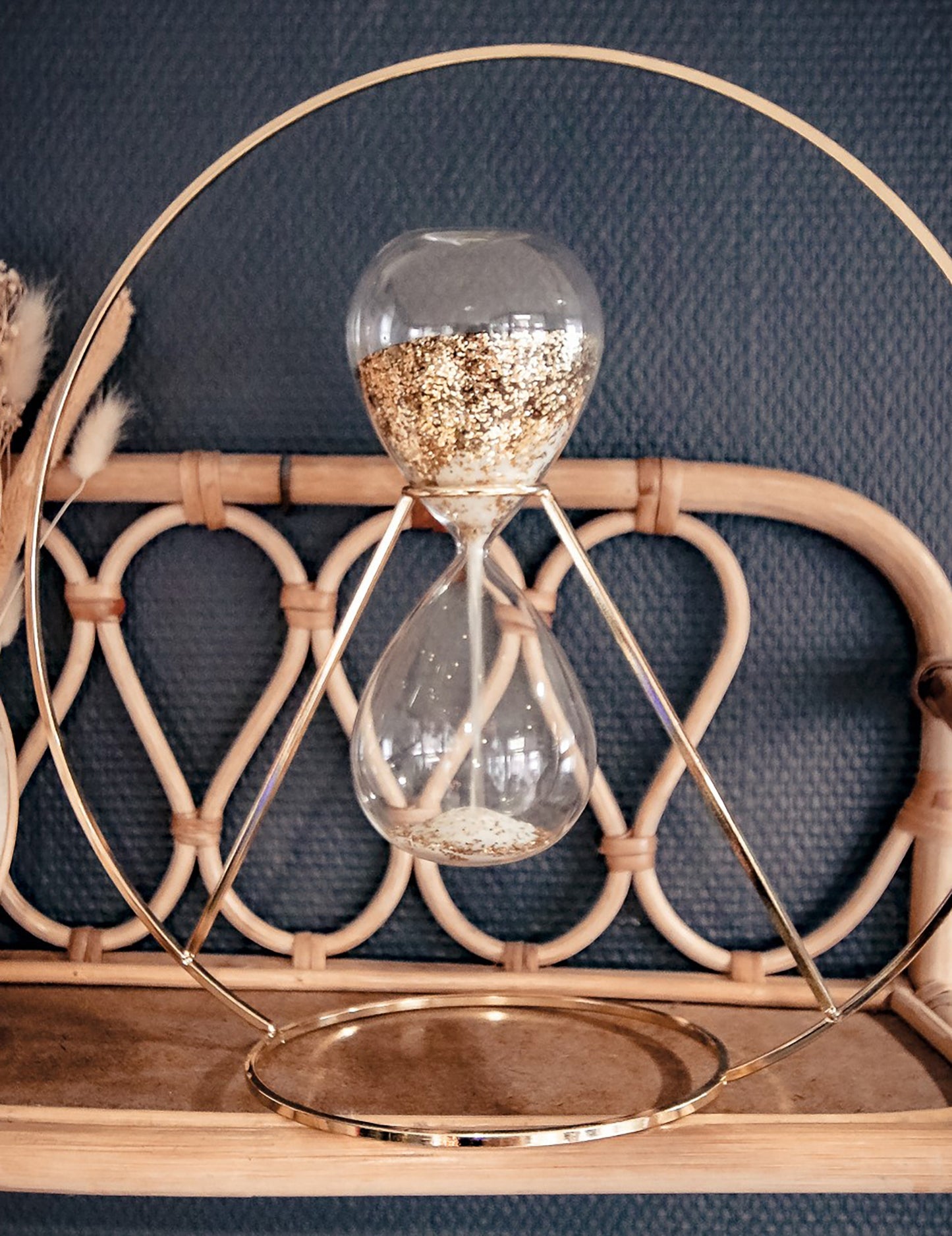 Златна метална декорация пясъчен часовник 35 cm да инсталирате