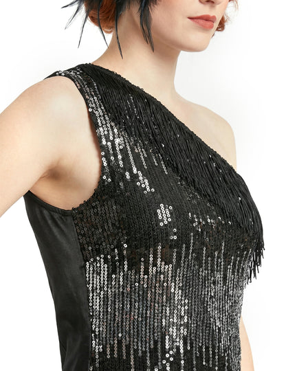 Детайл на бюста с пайети и ресни на дегизировката от 20-те години