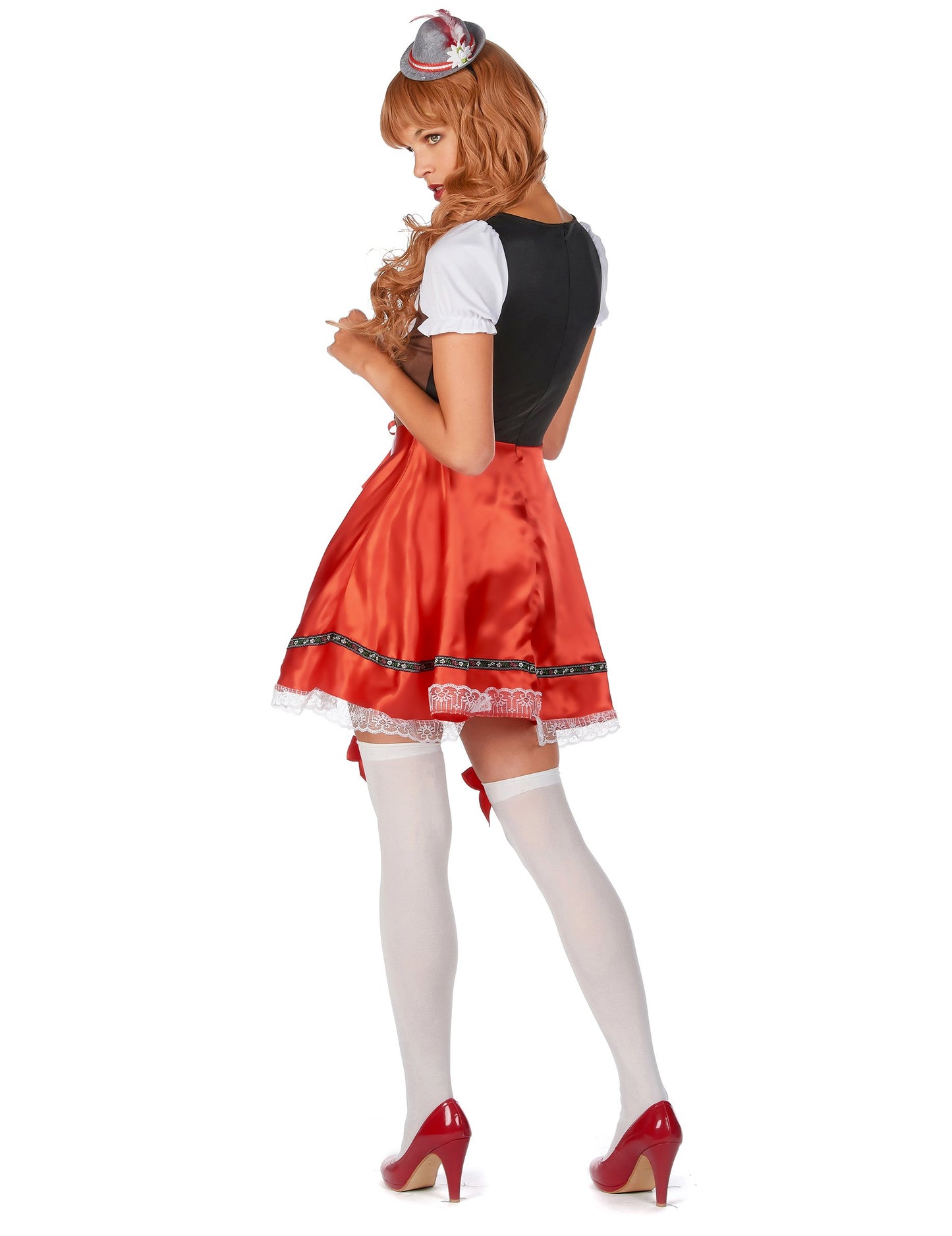 Заден изглед на класическия баварски костюм