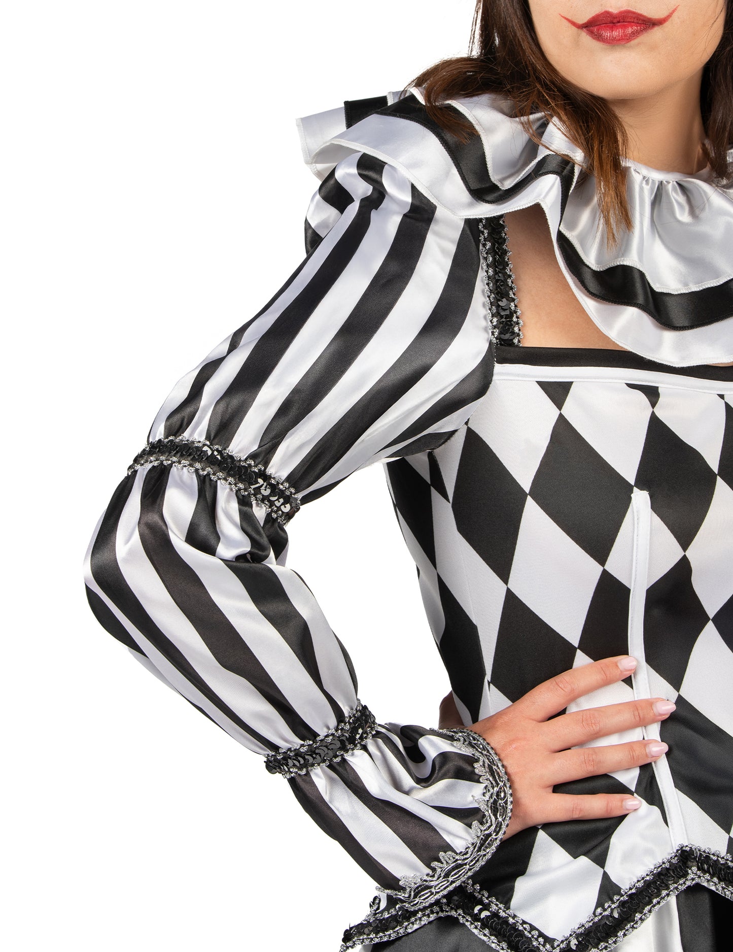 Луксозен дамски костюм на зловещ черно-бял шут 