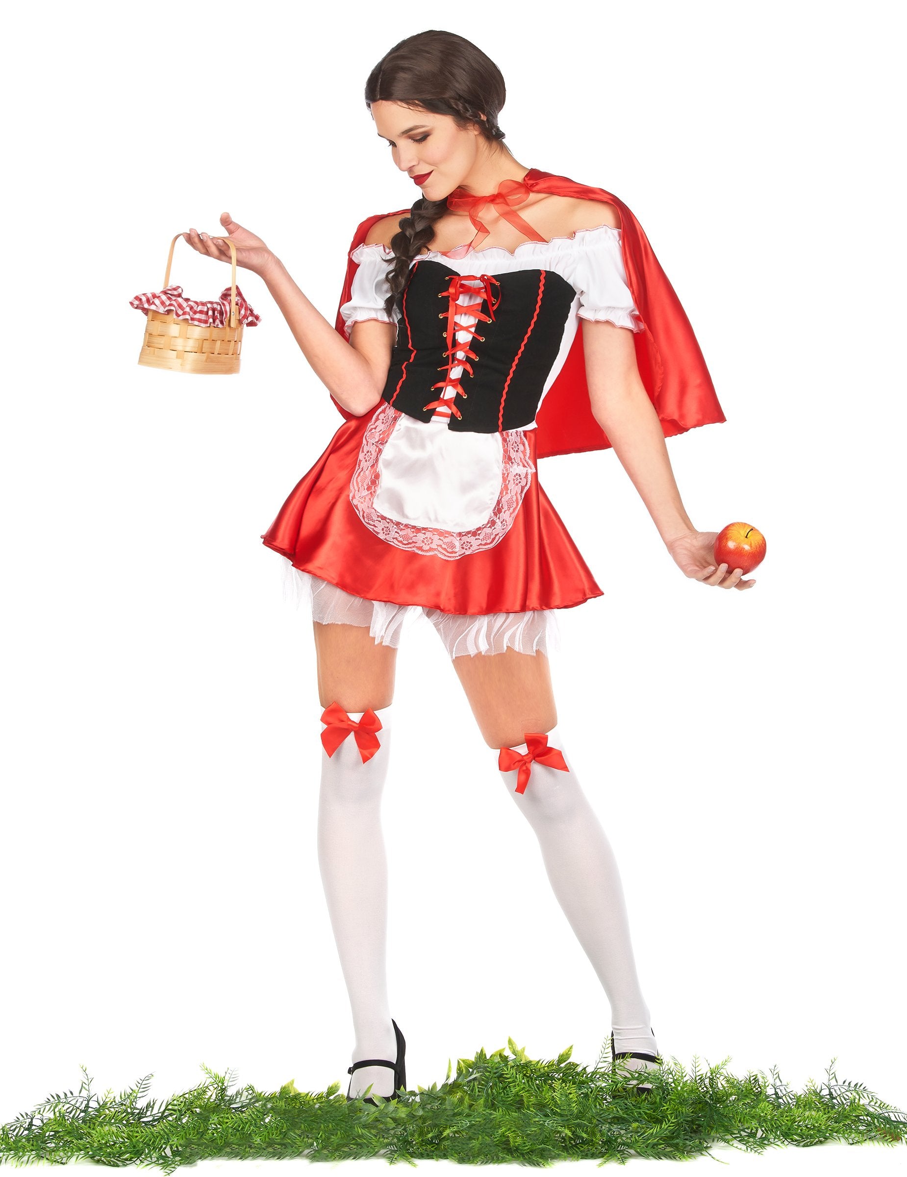 Ситуация с кошничка и ябълка на дегизиране на червена шапчица