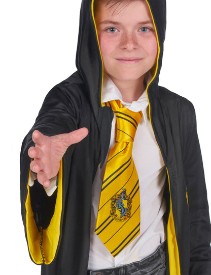 Gros plan sur la cravate du déguisement classique Poufsouffle Harry Potter pour enfant