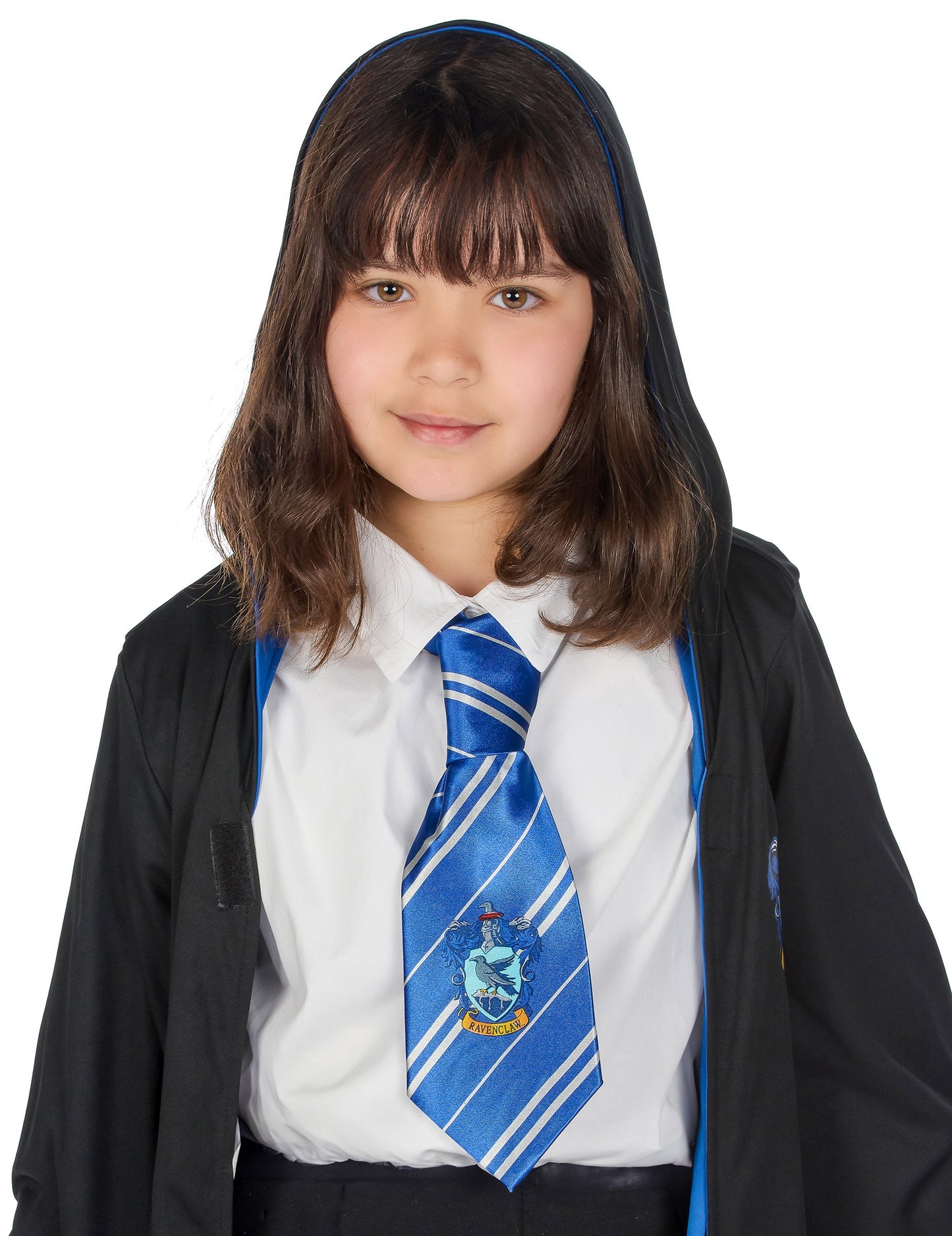 Gros plan sur la capuche et la cravate du déguisement classique Serdaigle Harry Potter