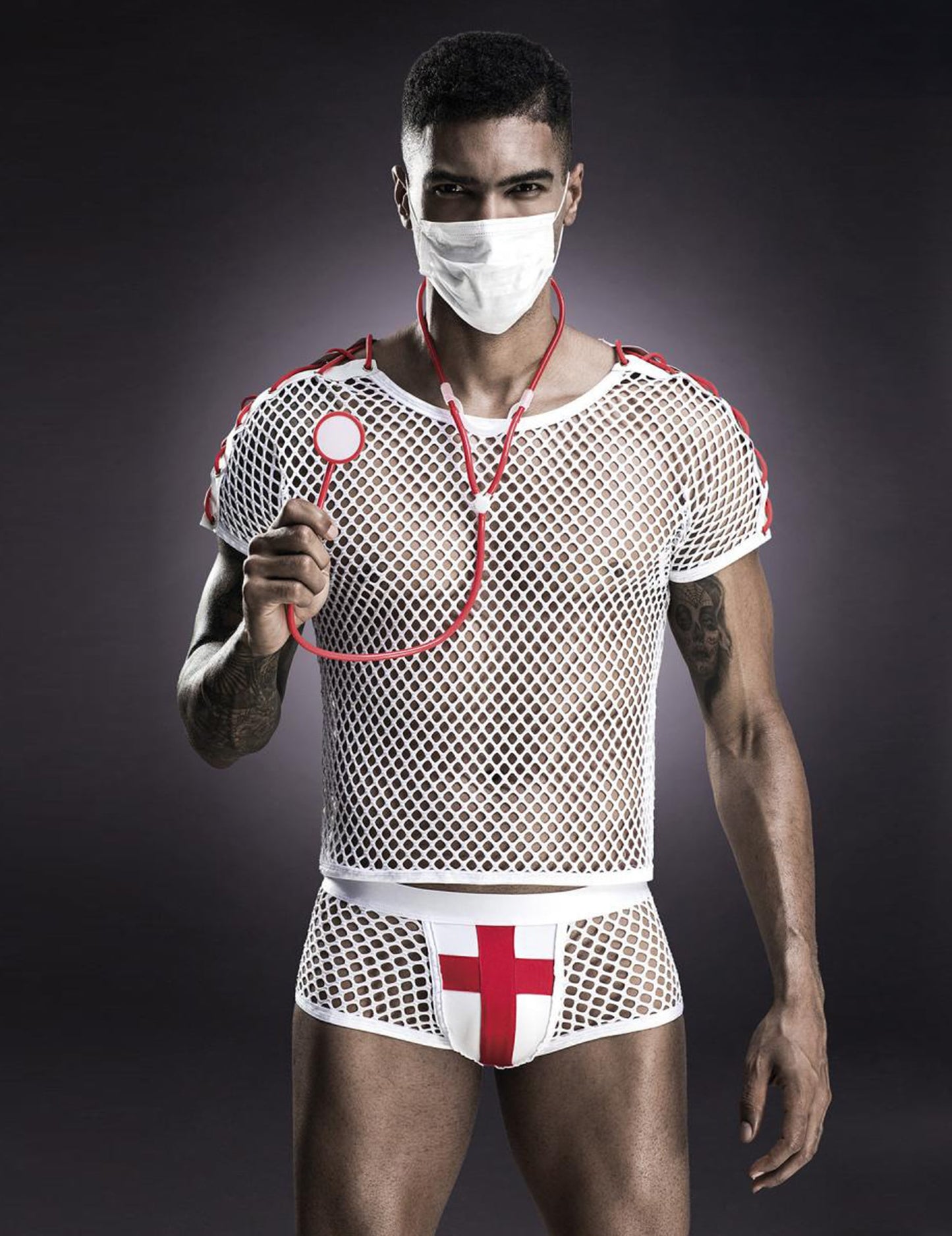Vue de face avec masque et stéthoscope du déguisement de docteur sexy luxe pour homme