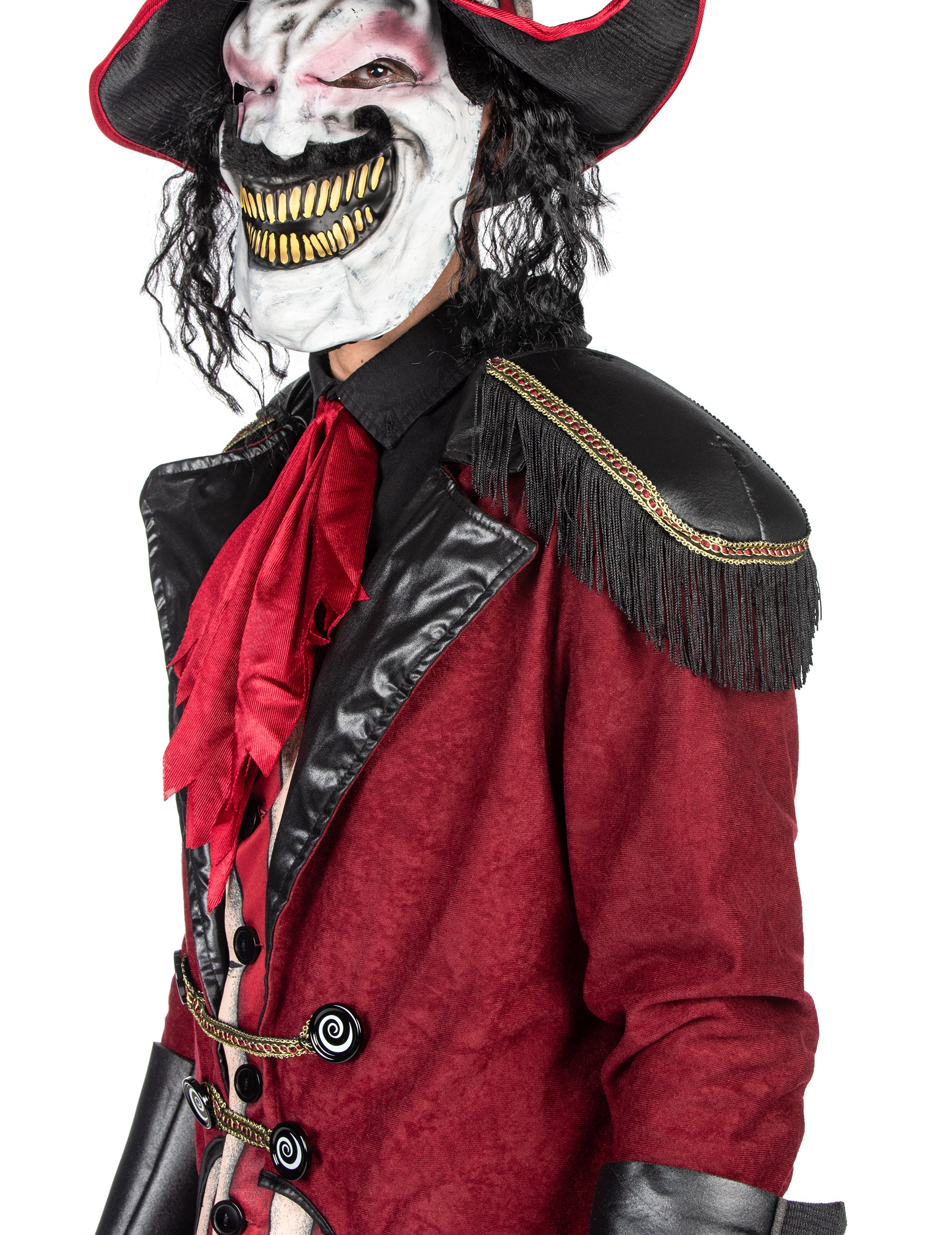 Gros plan sur le masque et l'épaulette du déguisement dompteur effrayant luxe
