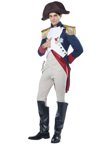 Френски император прикрива луксозен човек на Наполеон