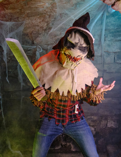 Плашилен костюм с луксозна маска за мъже