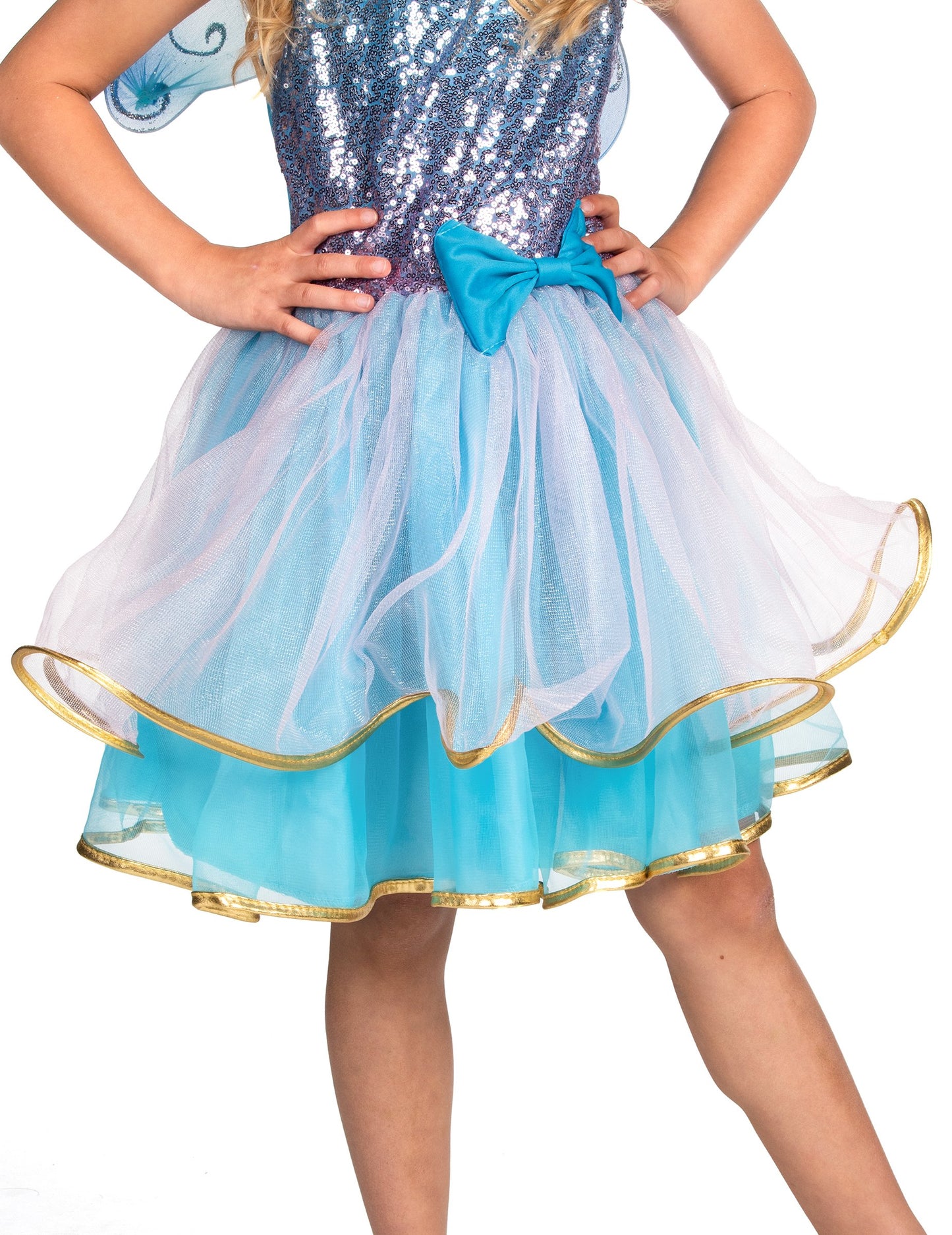 Розово и синьо момиче маскират