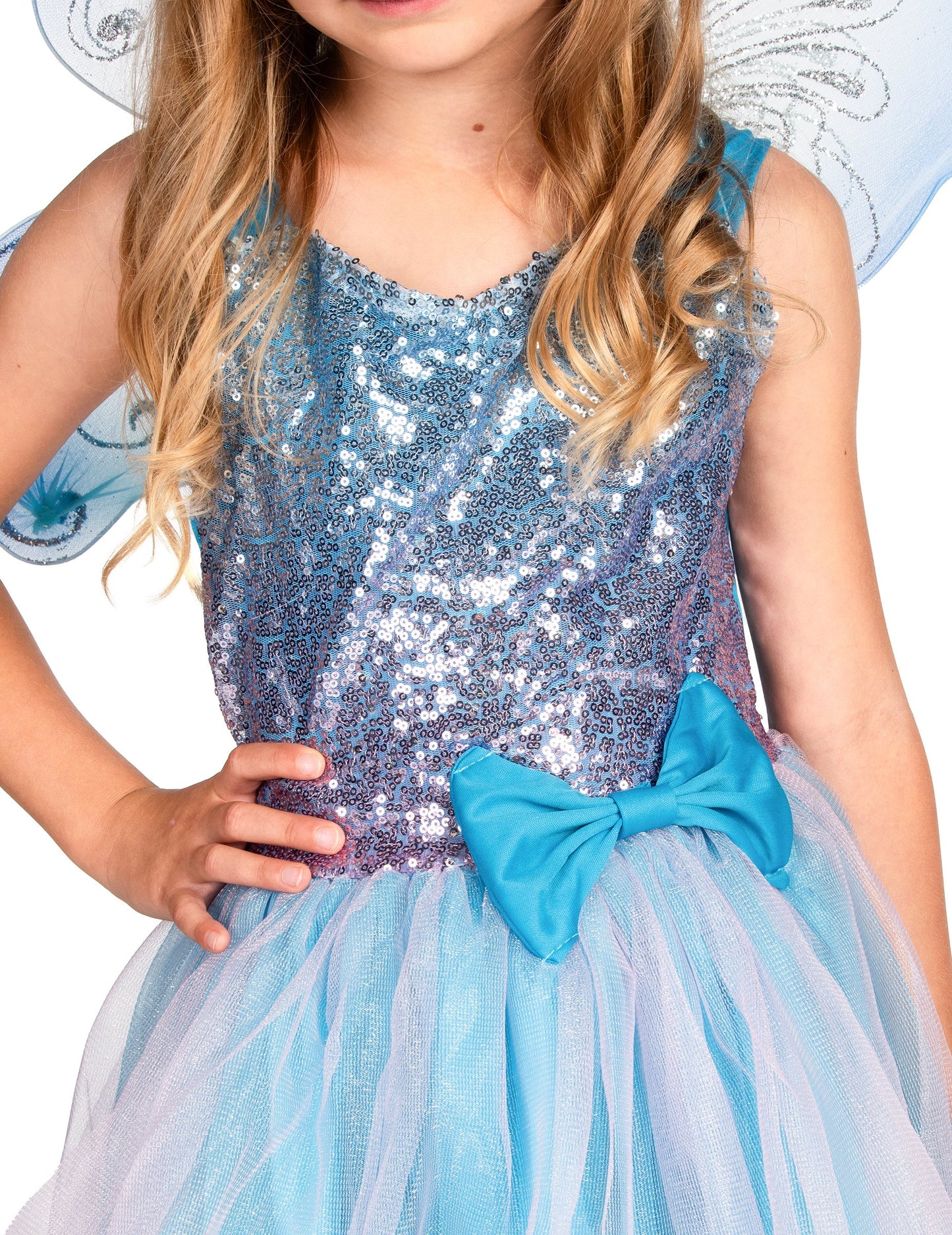 Розово и синьо момиче маскират