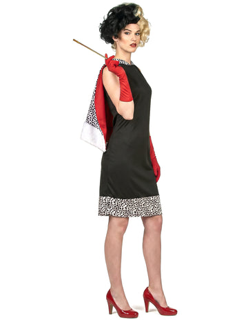 Жесток женски костюм