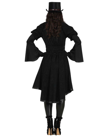 Черният готически костюм на жените