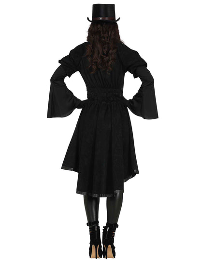 Черният готически костюм на жените