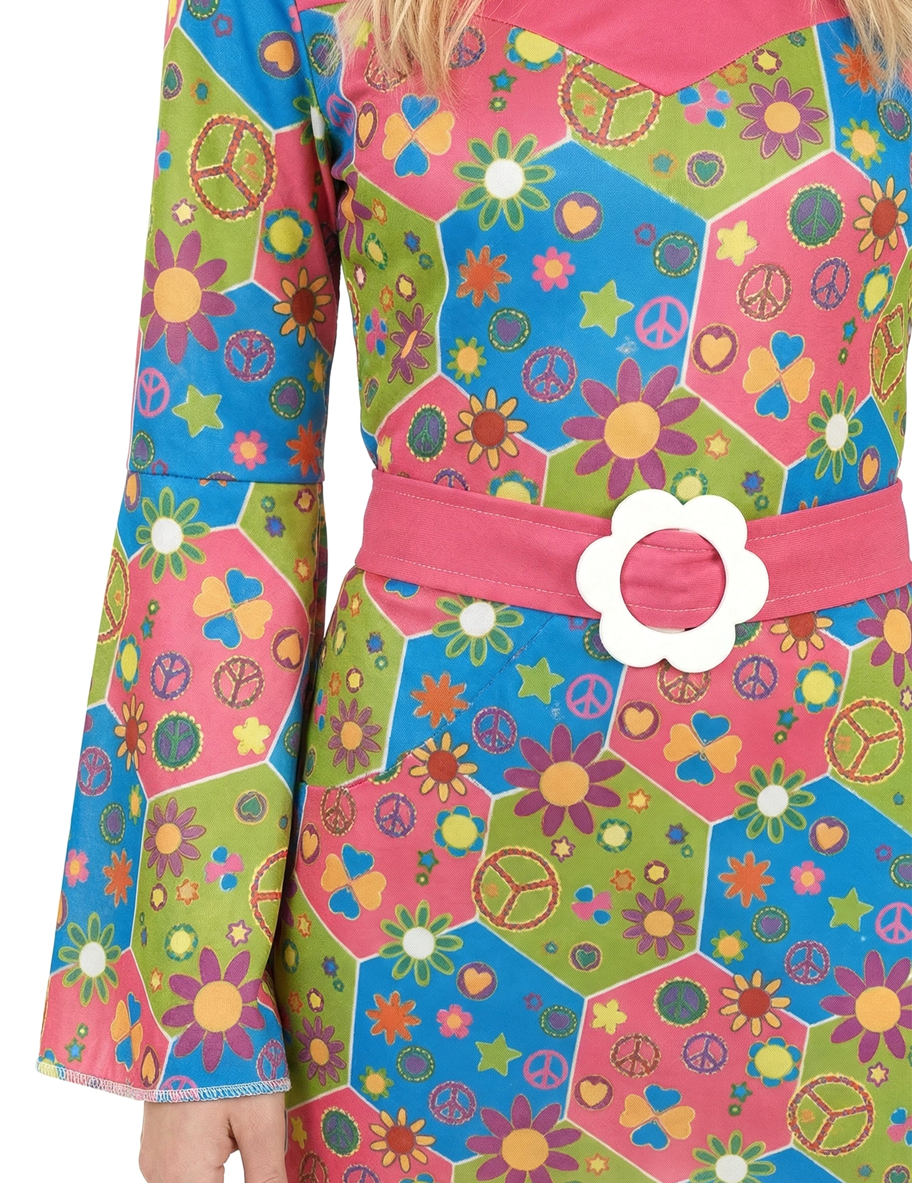 Крупен план на колана и мотивите на хипи костюма с цветя