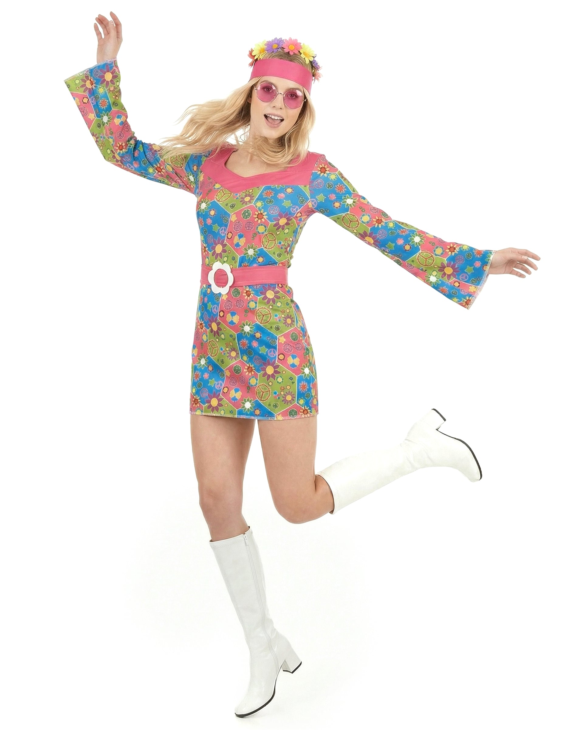 Динамична поза на хипи костюма с цветя