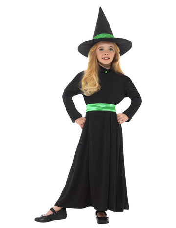 Малката вещица прикрива зелено момиче