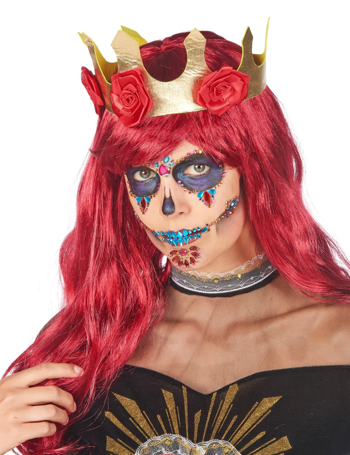 Gros plan sur le maquillage et la couronne du déguisement reine du Dia de los muertos pour femme
