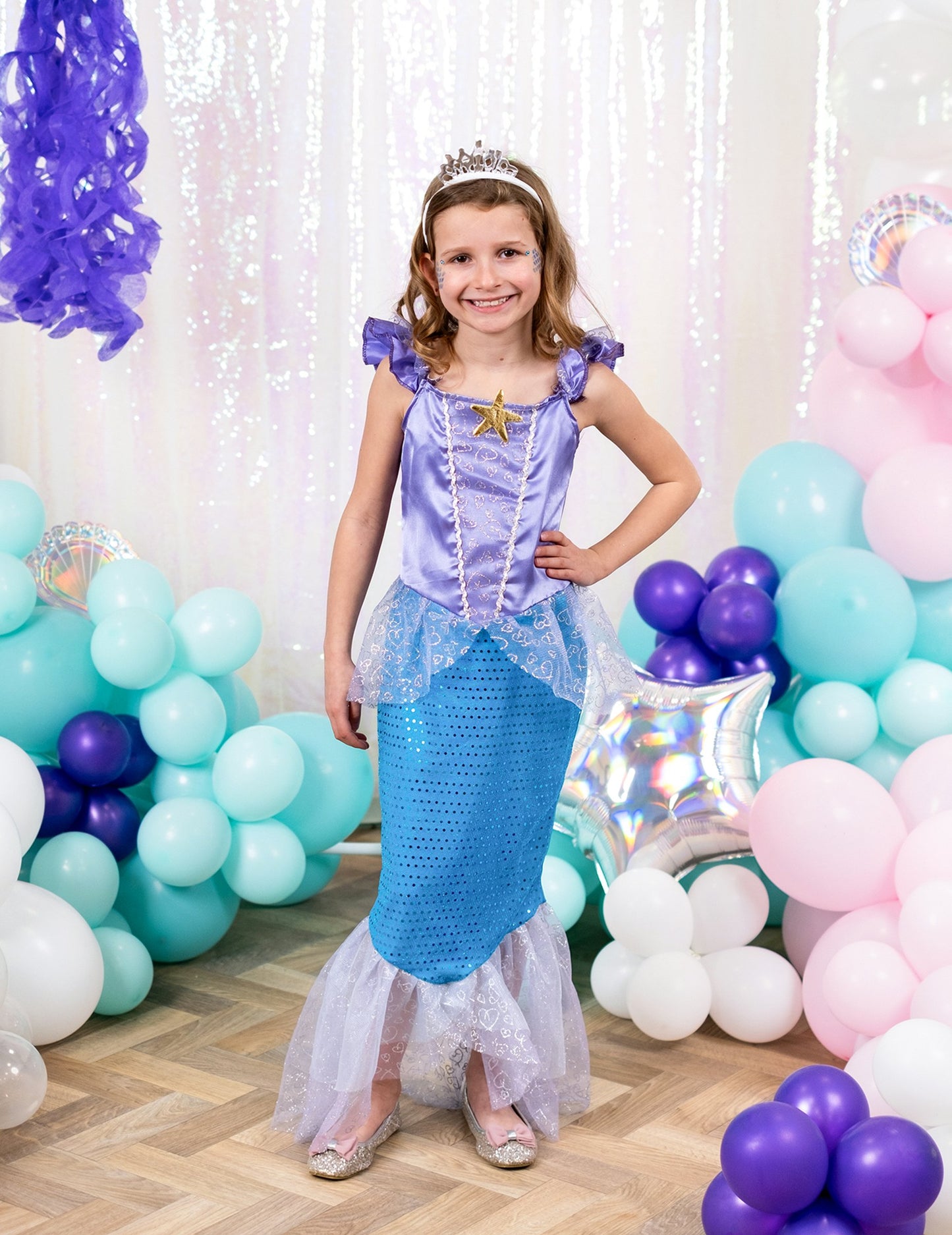 Момиче костюм на сирена