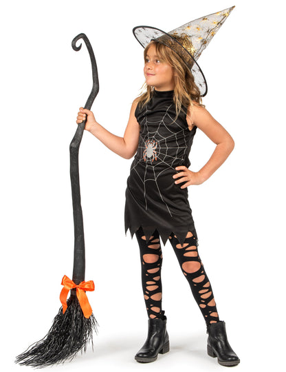 Маскиране на вещици с момичешка шапка