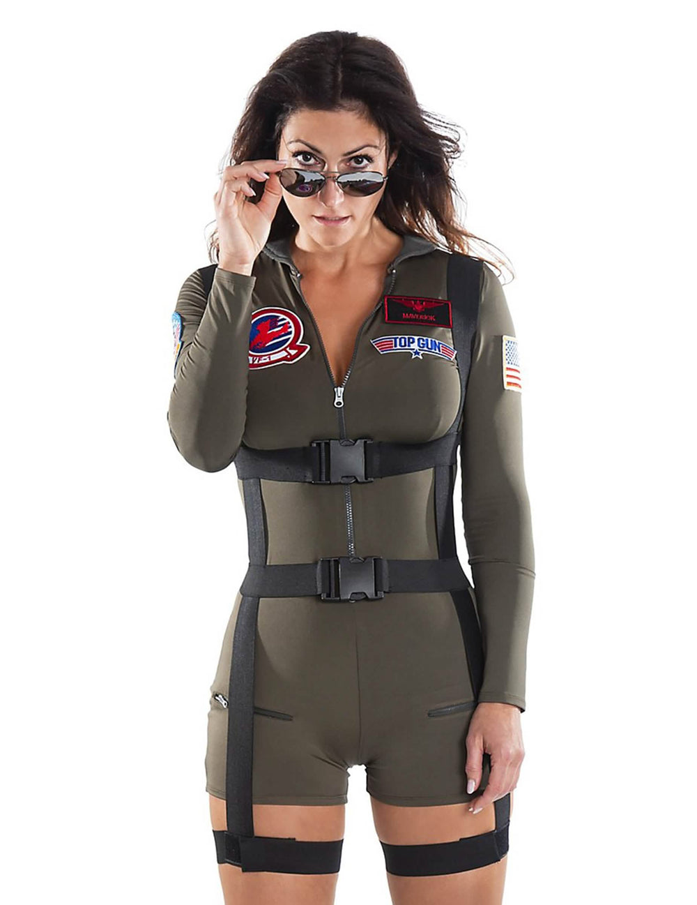 Gros plan sur le buste et les écussons du déguisement Top Gun pour adulte