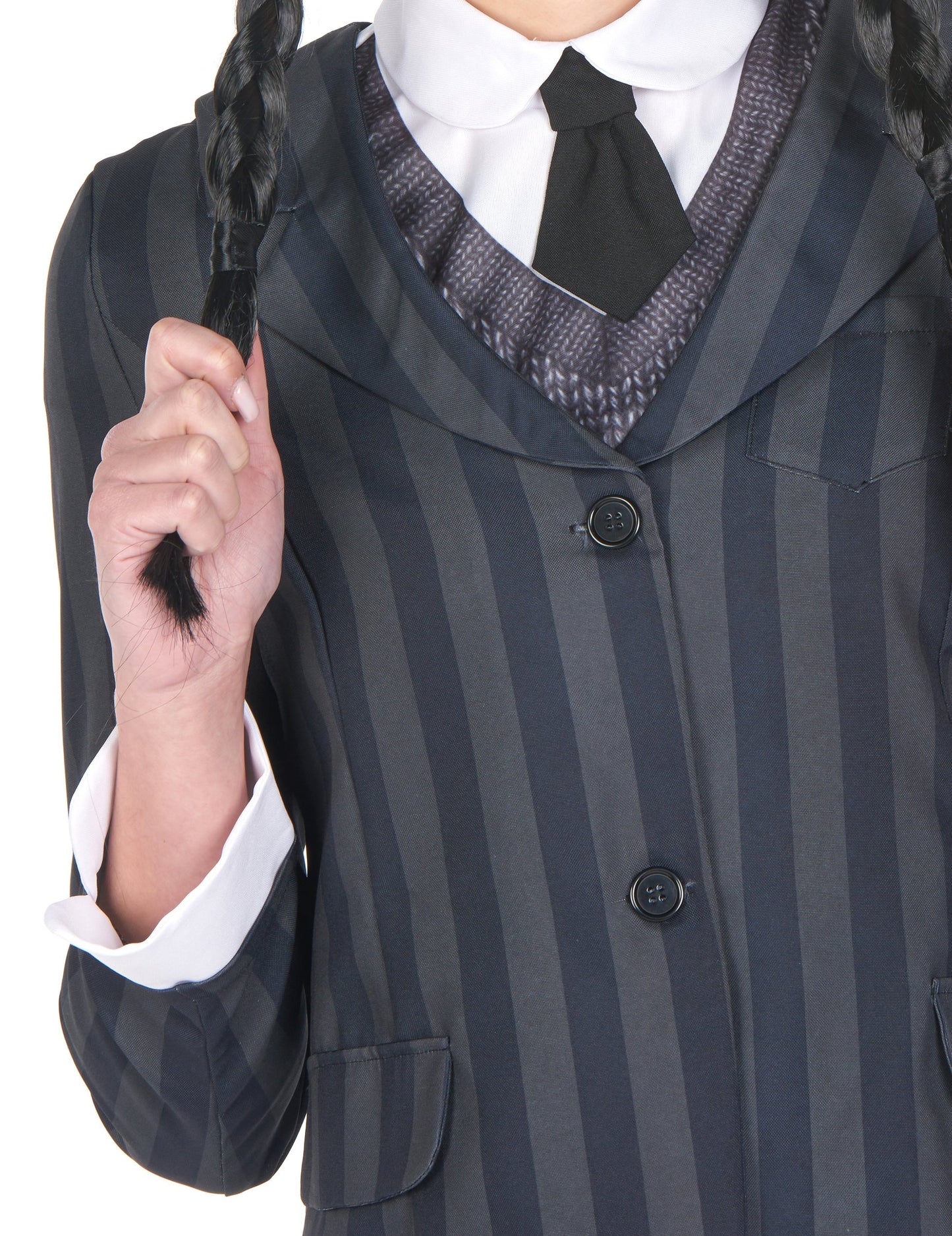 Прикриване на женската готическа училищна униформа