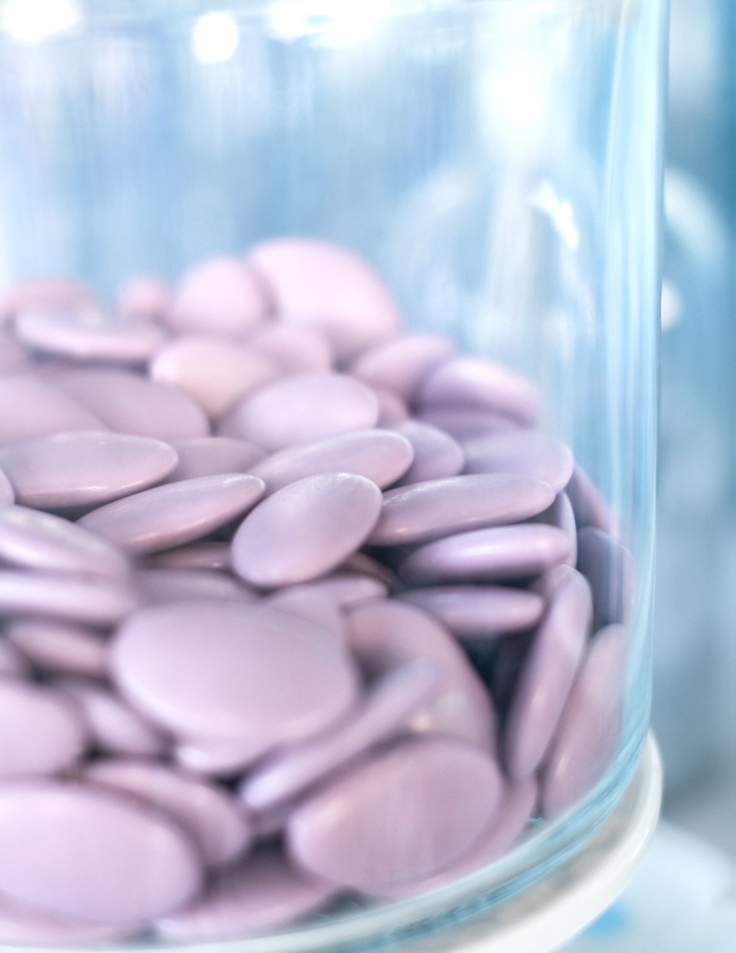 Драже с шоколад в лилав цвят 500 г за първо причастие 