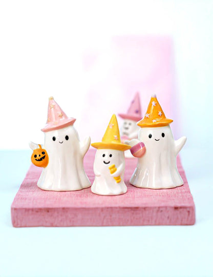 Декоративен призрак Summerween от керамика със звездна шапка 9,5 x 8 x 15 cm