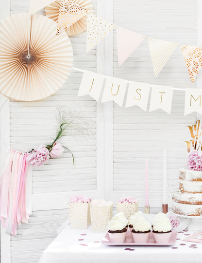 Décoration de table de fête de la guirlande en carton Just Married pour mariage