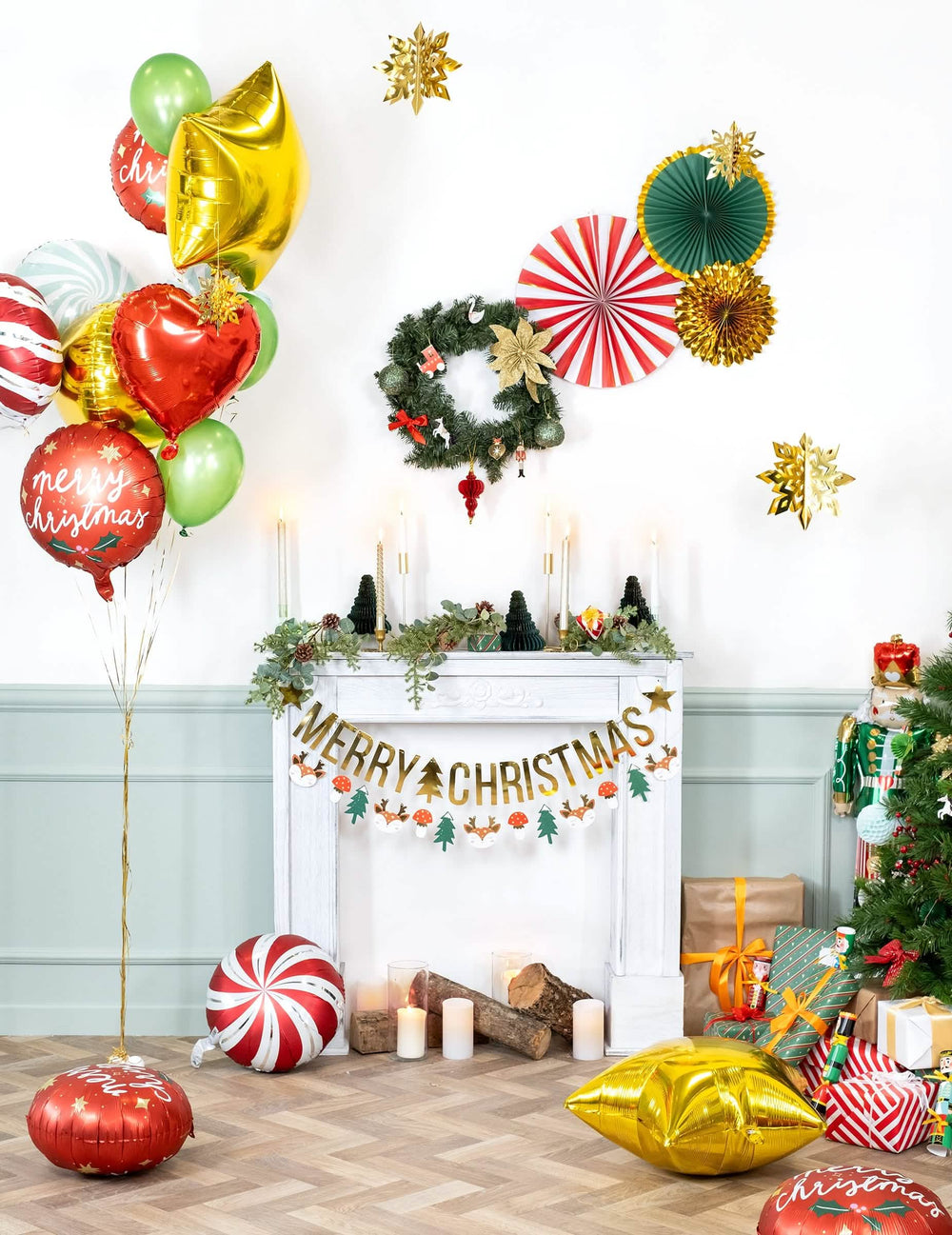 Празнична декорация с камина с гирлянда Merry Christmas за коледа